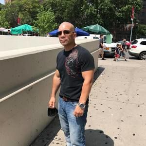 Meet your Posher, Manny